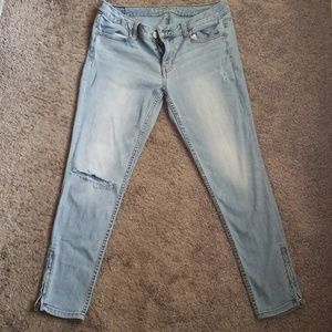 American Eagle Distressed Ankle Jeggings